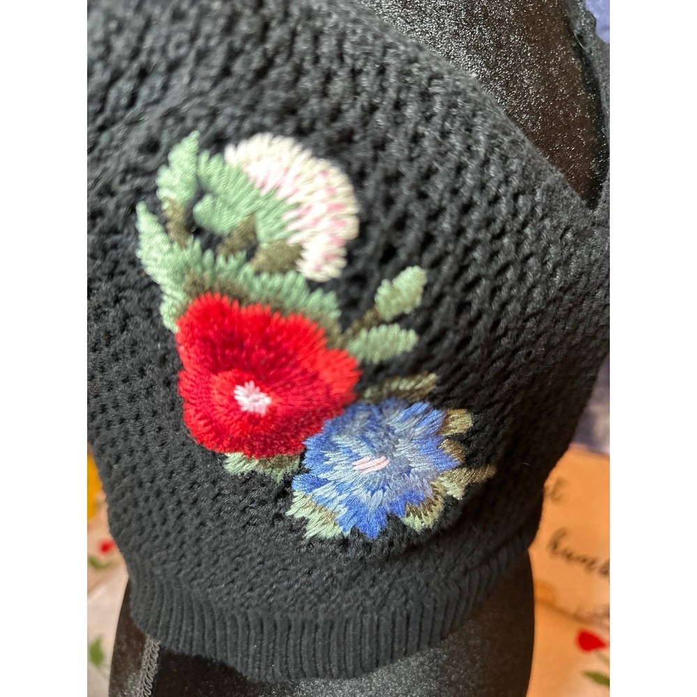 American Eagle Knitted Crop Top Black Embroidered Flowers Y2K Festival Summer - Picture 4 of 7